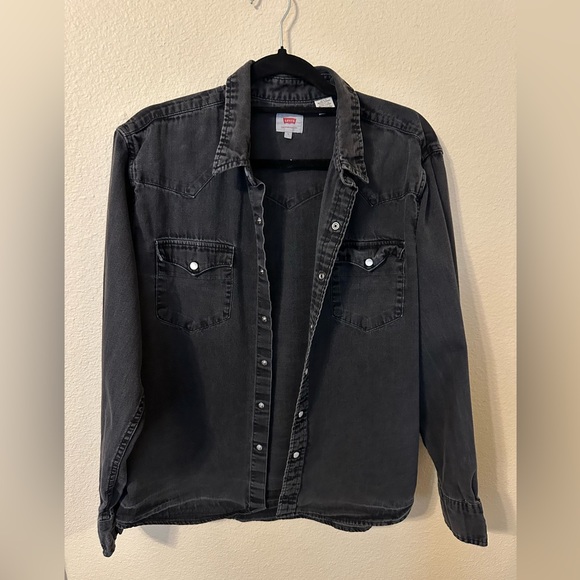 Levi's Charcoal shirt - Picture 1 of 6